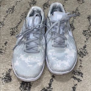 Nike metcons